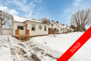 Carlington Detached: 1+1 Stainless Steel Appliances, Granite Countertop, Tile Backsplash, Rain Shower, Glass Shower, Hardwood Floors